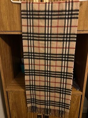 Burberry nova check Cashmere Scarf